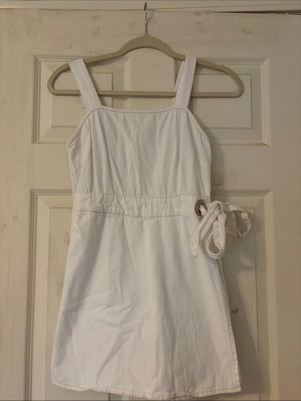 White Sleeveless Tie-Waist Sundress